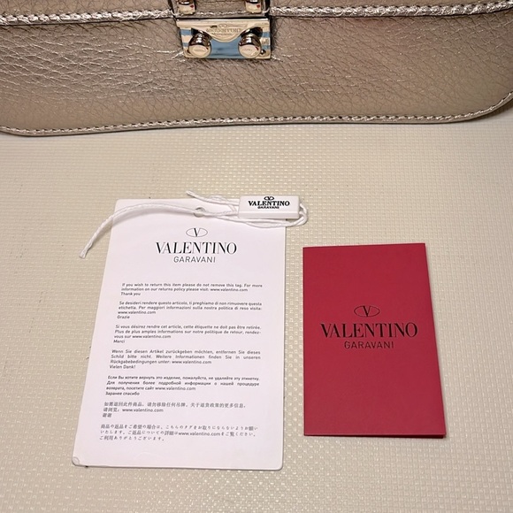 NEW Valentino Garavani Gold Rockstud Glam Lock Crossbody Flap Bag - Picture 13 of 15